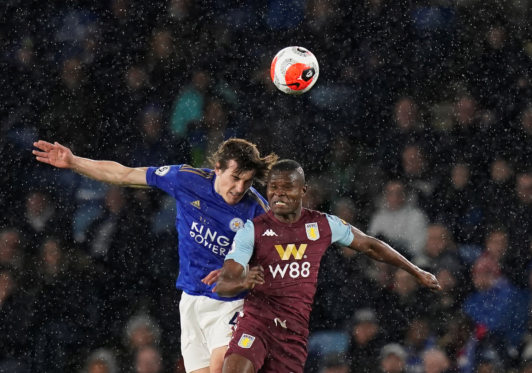 示了足球这 示了足球这